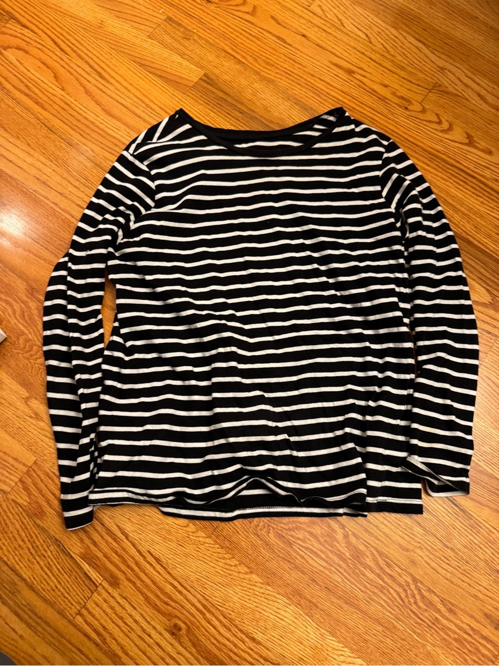 2/$8 SHIRTS 👚 SALE | dip Black & White Striped Long Sleeve Tee